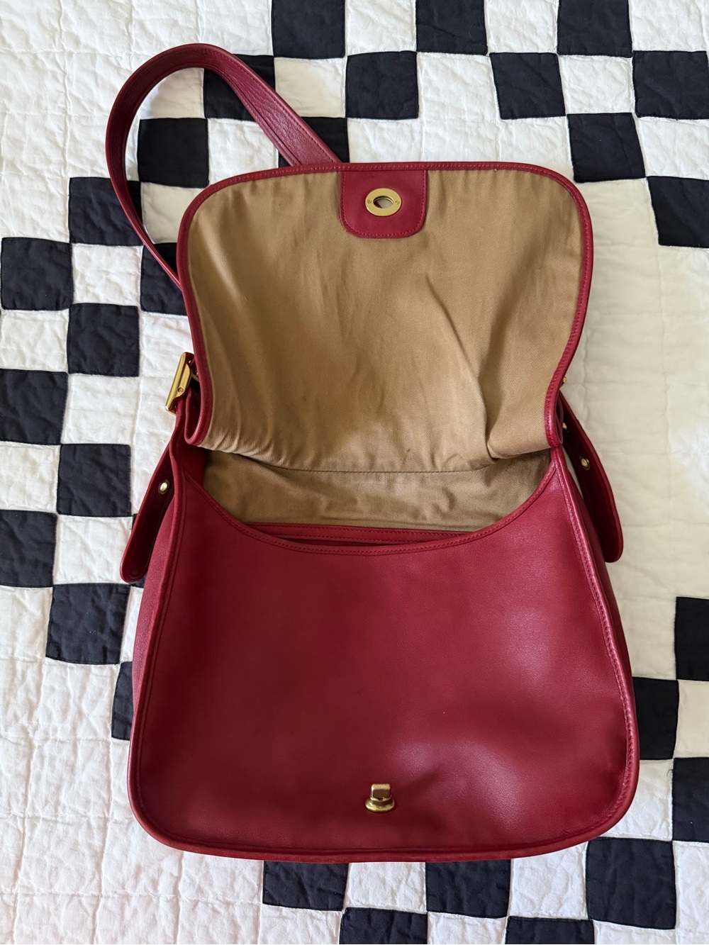Coach Vintage 9718 Legacy Crescent Red Leather Shoulder Bag - Picture 4 of 9